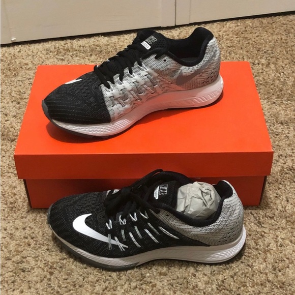 Nike ‘Air Zoom Elite 8’ Running Shoe - Picture 2 of 5